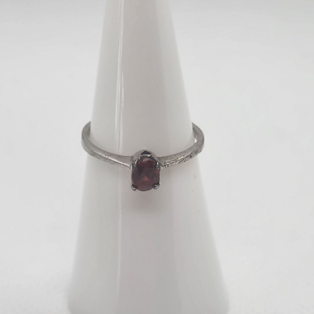 Sterling Silver & Garnet Ring (5.75)